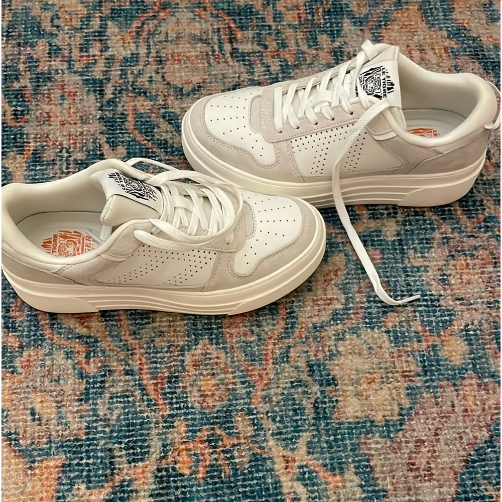 Le Tigre Platform Sneakers